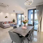Villa Pasadra