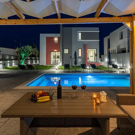 Pasadra Villa
